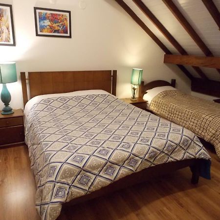 Triplex 3 Suites Em 卡内拉 外观 照片