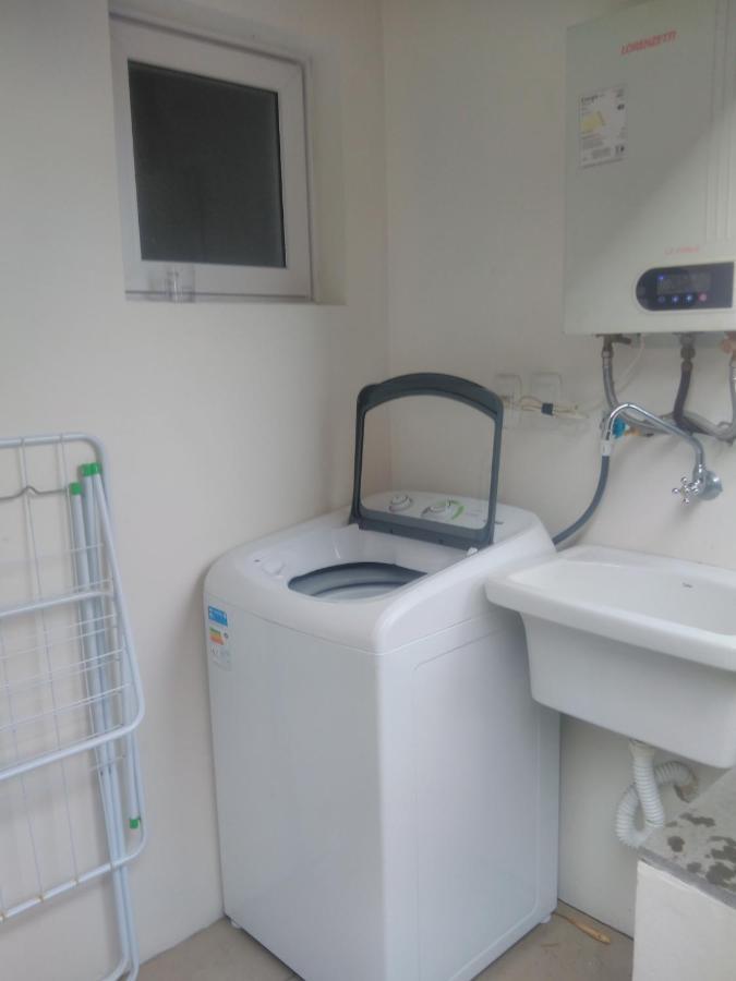 Triplex 3 Suites Em 卡内拉 外观 照片