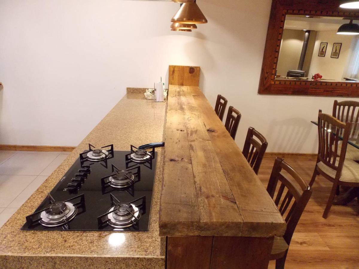 Triplex 3 Suites Em 卡内拉 外观 照片