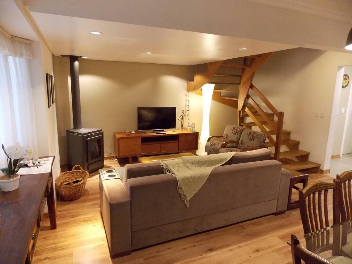 Triplex 3 Suites Em 卡内拉 外观 照片