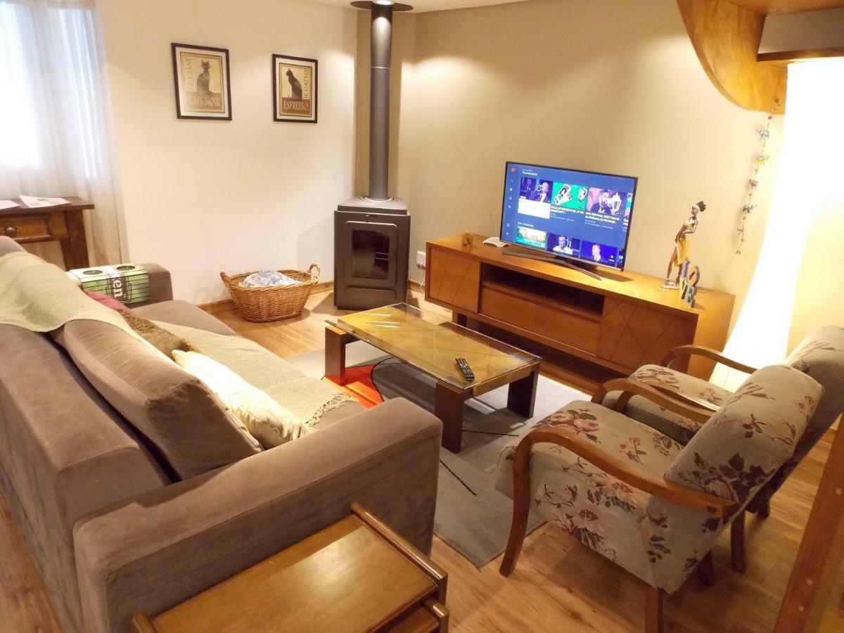 Triplex 3 Suites Em 卡内拉 外观 照片